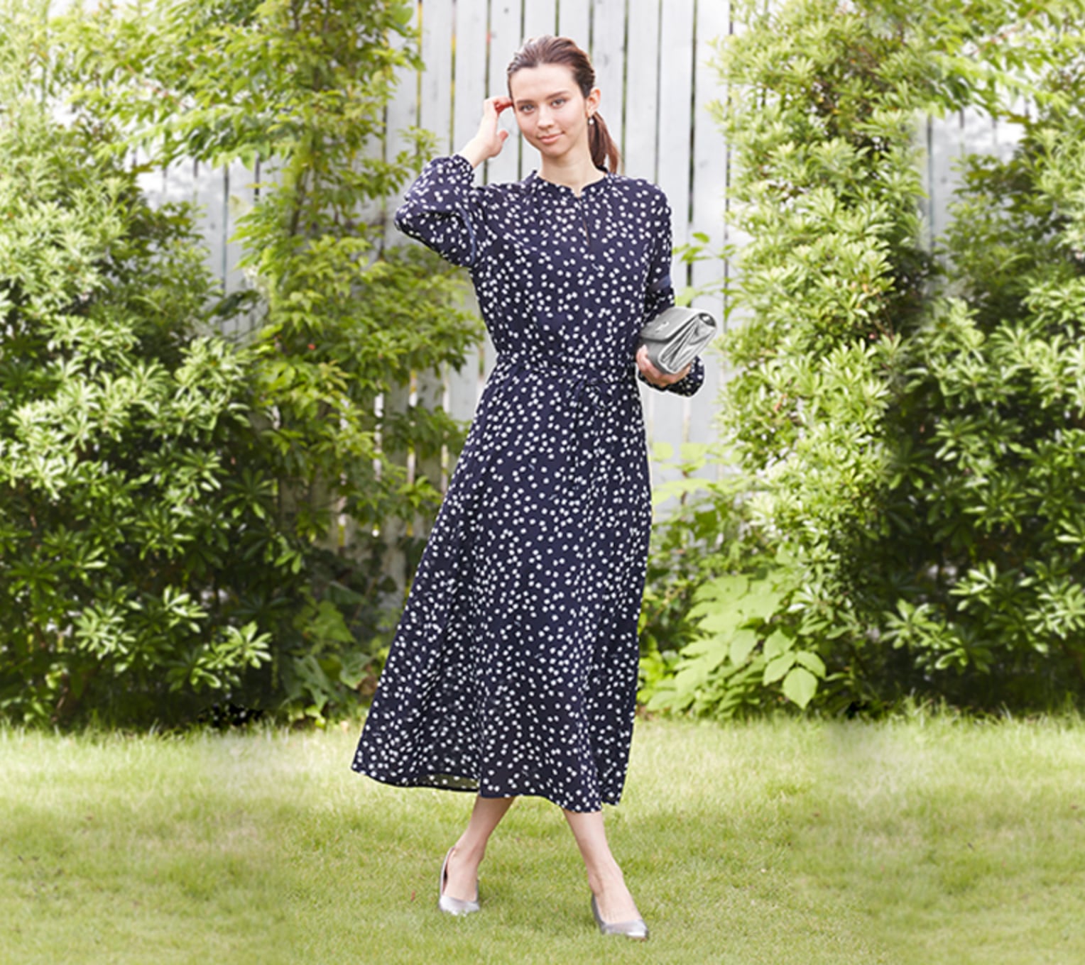 Navy_Fox_Marilyn_Dress_tablet.jpg