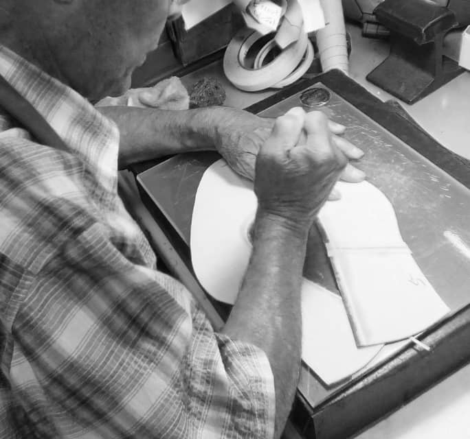 Shoe_Craftsman_Detail_Mobile.jpg