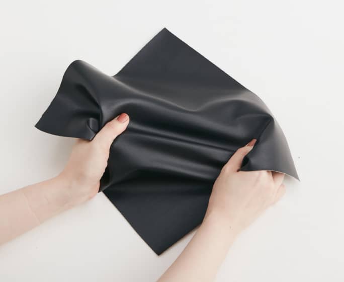 Stretchy_Vegan_Material_Detail_Mobile.jpg